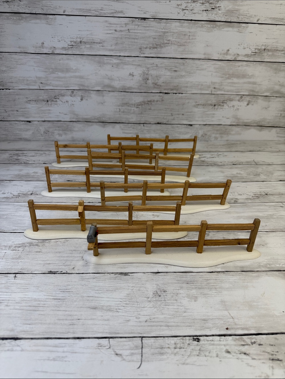 Department 56 lot of 7 split rail fences  Christmas Village accessories